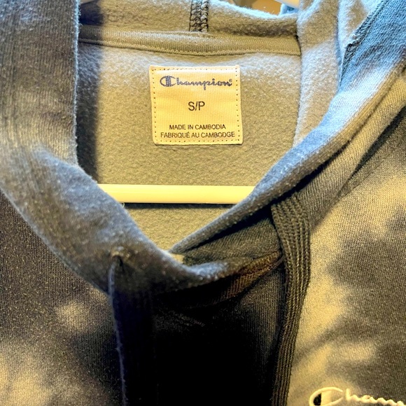 Champion hoodie, youth girls - Picture 3 of 3